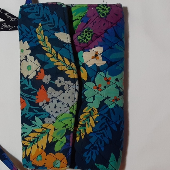 Vera Bradley Midnight Blue Trifold Crossbody Wallet, Retired Pattern - Picture 2 of 10